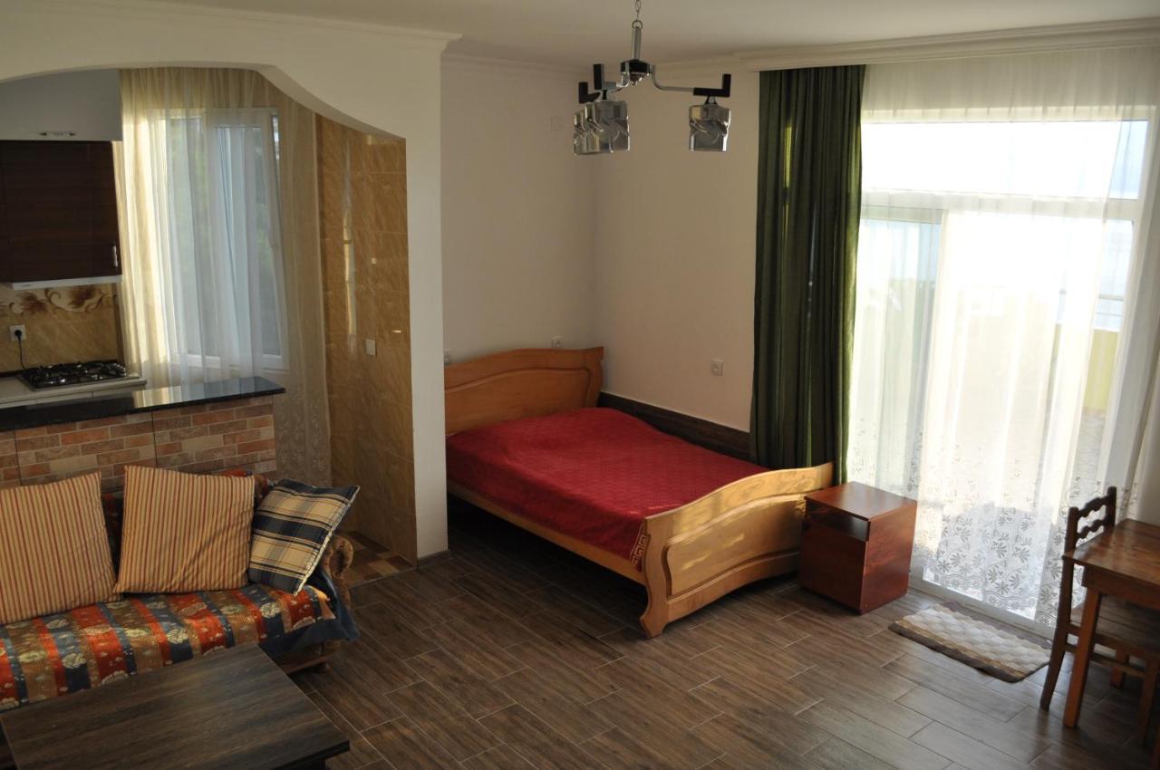 Akhmed Guest House Kvariati Zewnętrze zdjęcie